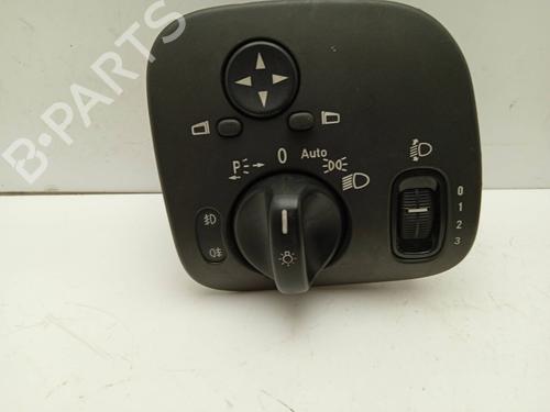 Used Headlight switch MERCEDES-BENZ CLK (C209) CLK 240 (209.361) (170 hp) 4265123