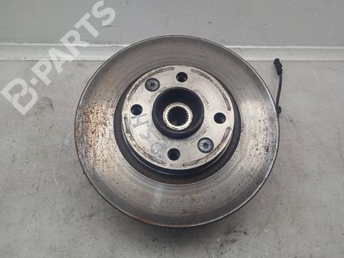 Used Right front steering knuckle Right front steering knuckle DACIA LOGAN MCV II TCe 90 (K8M1, K8MA, K8AC) (90 hp) 11161745 11161745