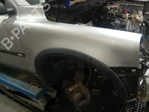 Used Right front fenders VOLVO XC90 I (275) [2002-2015]  31617894