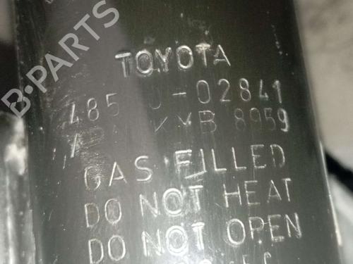 Right front shock absorber TOYOTA AURIS (_E15_) 1.8 Hybrid (ZWE150_, ZWE150R) | BP24506280M17