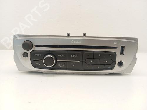 radio-renault-megane-iii-hatchback-bz01_-b3_-2008-36664776 main image