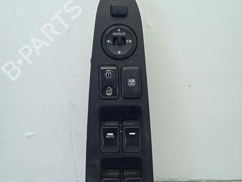 Used Left front window switch KIA SPORTAGE III (SL) [2009-2017]  31618427