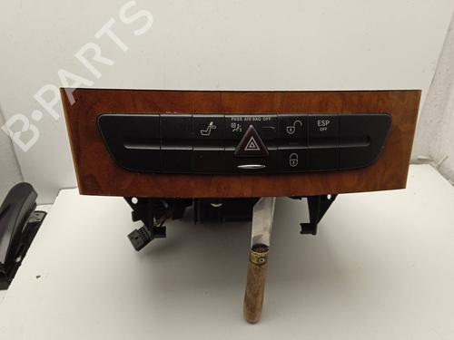 Used Switch MERCEDES-BENZ E-CLASS (W211) E 200 CDI (211.004) (122 hp) 4344324