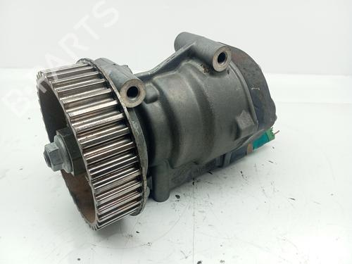 Used Injection pump RENAULT MEGANE II Saloon (LM0/1_) 1.9 dCi (LM0G, LM1G, LM2C) (120 hp) 31615878