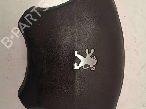 Used Driver airbag PEUGEOT 407 (6D_) 2.0 HDi 135 (6DRHRH, 6DRHRE, 6DRHRG, 6DRHRJ) (136 hp) 11158582