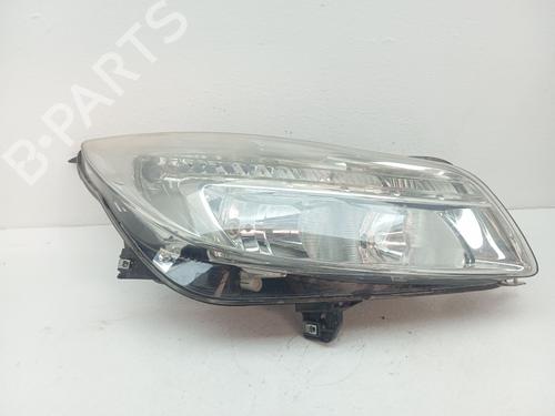 Used Right headlight Right headlight OPEL INSIGNIA A (G09) 2.0 CDTI (68) (131 hp) 40530683 40530683