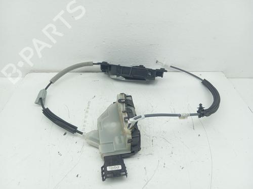 rear-left-lock-ds-ds-3-ds-3-crossback-ur_-uc_-uj_-2018-39074728 main image