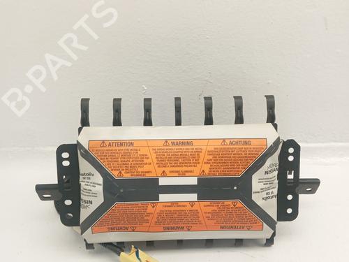 Used Passenger airbag NISSAN QASHQAI I (J10, NJ10) 2.0 dCi (150 hp) 31620740