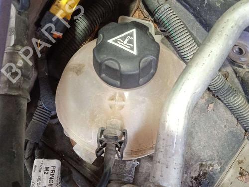 Used Expansion tank CITROËN C4 Picasso I MPV (UD_) [2006-2015]  31619094