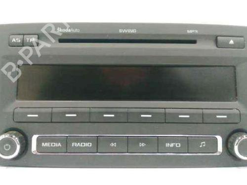 Used Radio SKODA OCTAVIA II (1Z3) 1.6 TDI (105 hp) 4344712