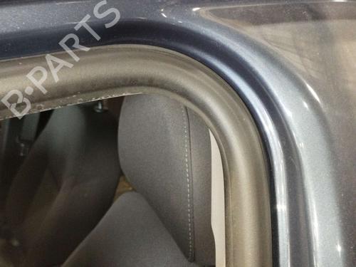 rubber-door-seal-opel-insignia-a-g09-2008-2009-2010-2011-2012-2013-2014-2015-2016-2017-25938035 main image