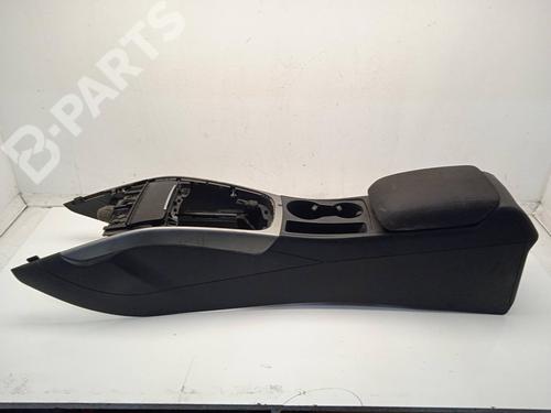 Used Armrest / Center console Armrest / Center console AUDI A4 B8 (8K2) 2.0 TDI (143 hp) 11164932 11164932