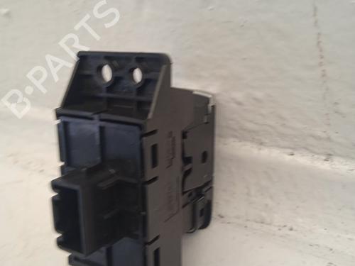 Switch NISSAN JUKE (F16_) 1.0 | BP32505350I30 