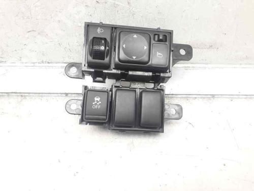 switch-nissan-juke-f15-2010-2011-2012-2013-2014-2015-2016-2017-2018-2019-4875170 main image