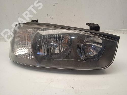 Used Right headlight Right headlight HYUNDAI ELANTRA III Saloon (XD) 1.6 (107 hp) 11164371 11164371