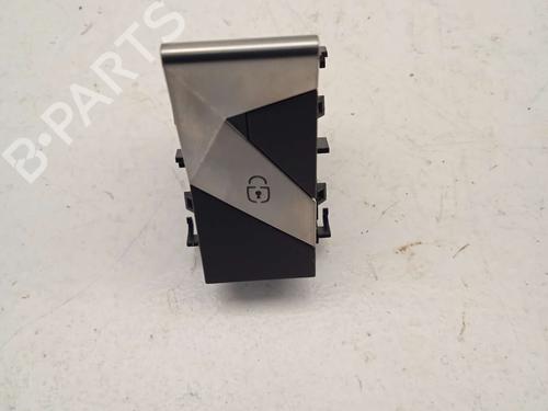 switch-ds-ds-3-ds-3-crossback-ur_-uc_-uj_-15-bluehdi-130-ucyhzr-98361144dx-2018-16933195 main image