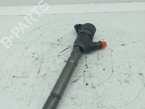 Inyector HYUNDAI ELANTRA III (XD) 2.0 CRDi (113 hp) 31620300