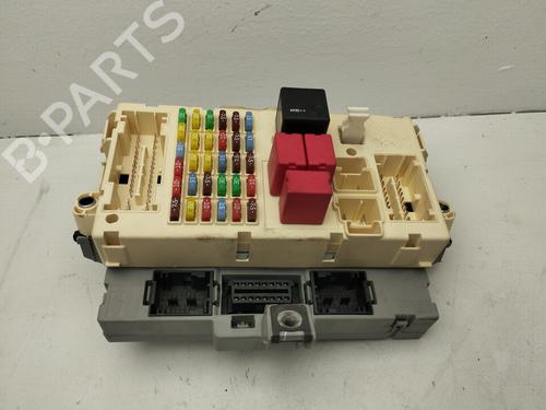 Used Fuse box Fuse box ALFA ROMEO SPIDER (939_) 2.4 JTDM (939EXD1B, 939EXD12) (200 hp) 24614370 24614370