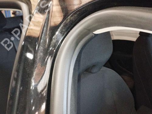 andre-volvo-v40-hatchback-525-d2-31385841-2012-2013-2014-2015-2016-2017-2018-2019-18083784 main image