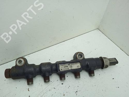 Used Injection rail FORD FIESTA V (JH_, JD_) 1.4 TDCi (68 hp) 4305380