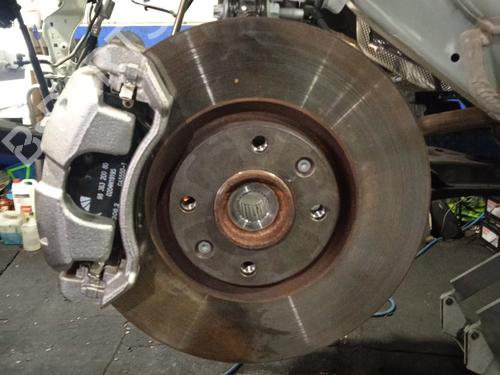 Used Left front steering knuckle CITROËN C4 III (BA_, BB_, BC_) 1.2 PureTech 130 (BAHNSA, BAHNSB) (130 hp) 32325630