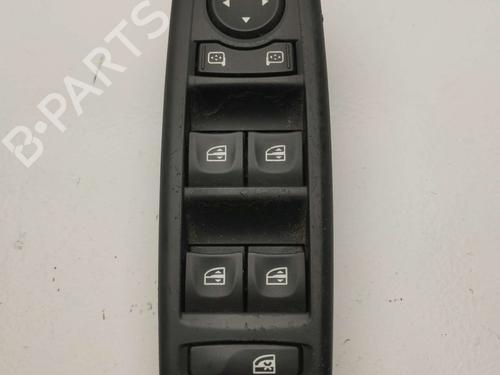Used Left front window switch RENAULT LAGUNA III (BT0/1) [2007-2015]  31614789