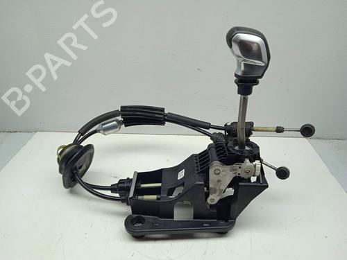Used Gear lever Gear lever PEUGEOT 2008 I (CU_) 1.2 THP 110 / PureTech 110 (110 hp) 15807719 15807719