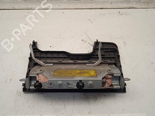 Used Knee airbag TOYOTA YARIS (_P9_) 1.4 D-4D (NLP90_, NLP90R) (90 hp) 11698160