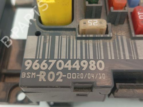 Fuse box CITROËN C5 III (RD_) | BP34215547E1 - Image 5
