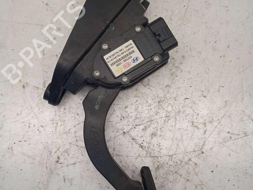 Used Pedal Pedal KIA CARENS III MPV (UN) 2.0 CRDi 140 (140 hp) 11157408 11157408