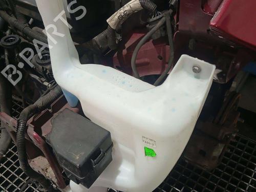 Used Windscreen washer tank FORD FIESTA VI (CB1, CCN) [2008-2026]  31619490