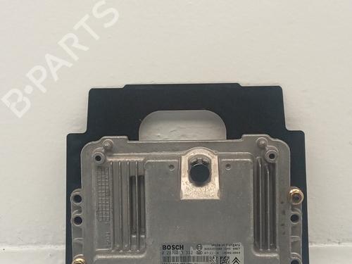 Used Engine control unit (ECU) CITROËN C4 I Saloon [2006-2014]  31616875