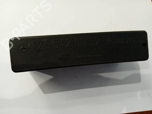Used Electronic module Electronic module MERCEDES-BENZ S-CLASS (W126) [1979-1991] 11156757 11156757