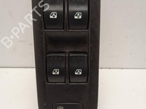 Used Left front window switch RENAULT SCÉNIC II (JM0/1_) 1.9 dCi (JM0G, JM12, JM1G, JM2C) (120 hp) 4323627