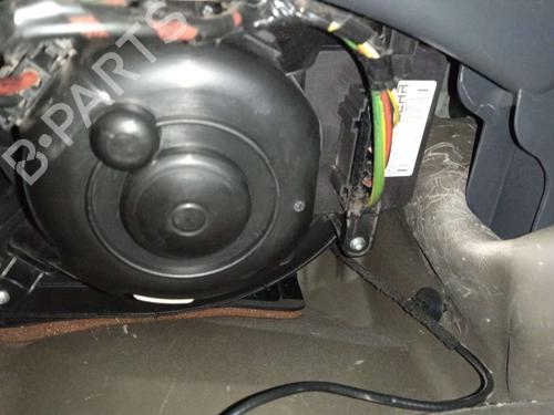 Used Heater blower motor PEUGEOT 5008 (0U_, 0E_) 2.0 HDi 150 / BlueHDi 150 (150 hp) 16320803