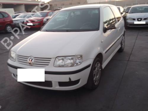 Right headlight VW POLO (6N2) 1.9 SDI | BP16679440C29 