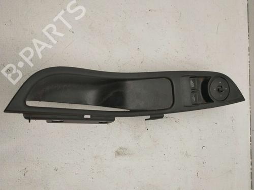 Used Left front window switch FORD FOCUS III [2010-2020]  19637038