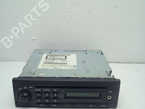 radio-dacia-duster-hs_-2010-2011-2012-2013-2014-2015-2016-2017-2018-33605610 main image