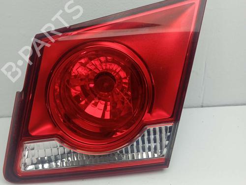 Used Right tailgate light CHEVROLET CRUZE (J300) [2009-2026]  22626246