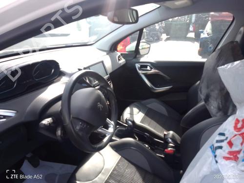 Fuse box PEUGEOT 208 I (CA_, CC_) | BP15807797E1