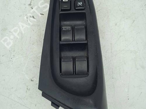Used Left front window switch NISSAN ALMERA II Hatchback (N16) 2.2 Di (110 hp) 11198817
