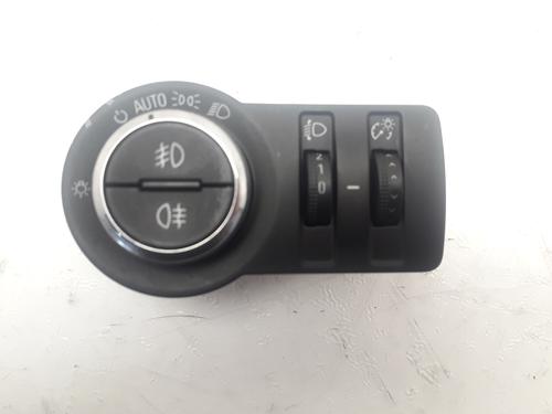Used Headlight switch OPEL ASTRA J Sports Tourer (P10) 1.7 CDTI (35) (125 hp) 11151455