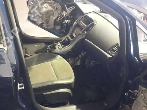 Used Rubber door seal OPEL ASTRA J (P10) 2.0 CDTI (68) (160 hp) 18101158