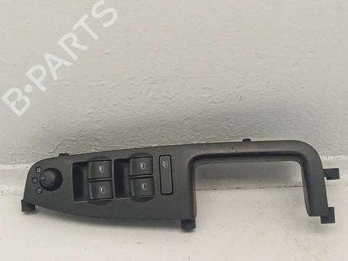 Used Left front window switch AUDI A4 B7 (8EC) 2.0 TDI (140 hp) 31617077