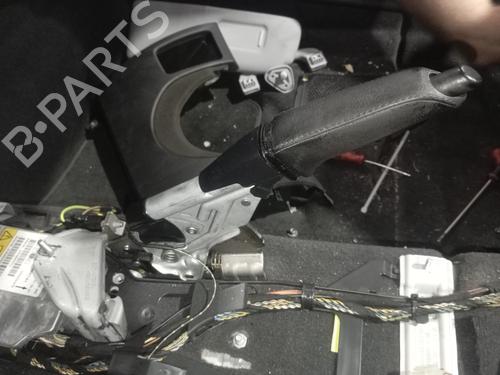 håndbremse BMW 1 Coupe (E82) 120 d (177 hp) 18548985