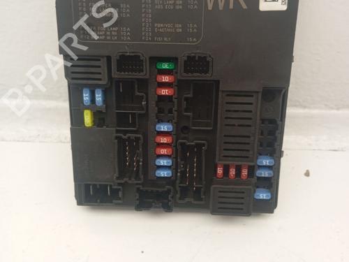 Used Fuse box Fuse box NISSAN LEAF (ZE1) Electric (150 hp) 40095706 40095706