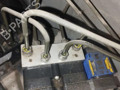 Used ABS pump RENAULT TWINGO II (CN0_) [2007-2026]  31614555