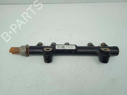 Used Injection rail PEUGEOT 308 II (LB_, LP_, LW_, LH_, L3_) [2013-2021]  16080530