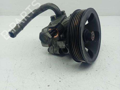 Used Steering pump HYUNDAI TRAJET (FO) 2.0 CRDi (113 hp) 21538525