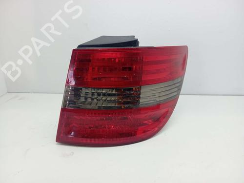 Used Right taillight Right taillight 17108536 17108536